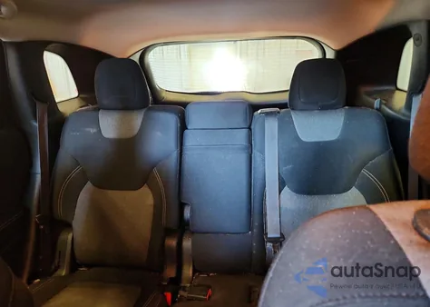 2014 Jeep Cherokee Latitude из США, поврежденный, VIN 1C4PJMCS1EW298577